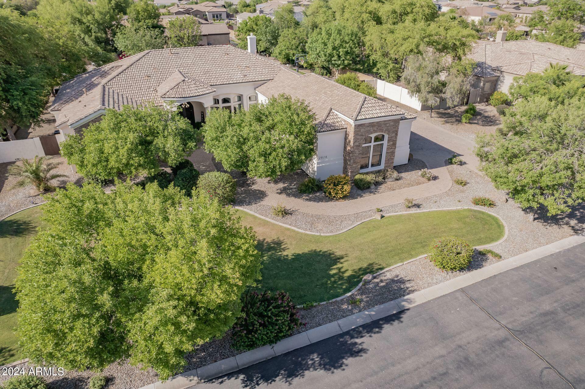 Property Photo:  2816 E Clark Drive  AZ 85297 