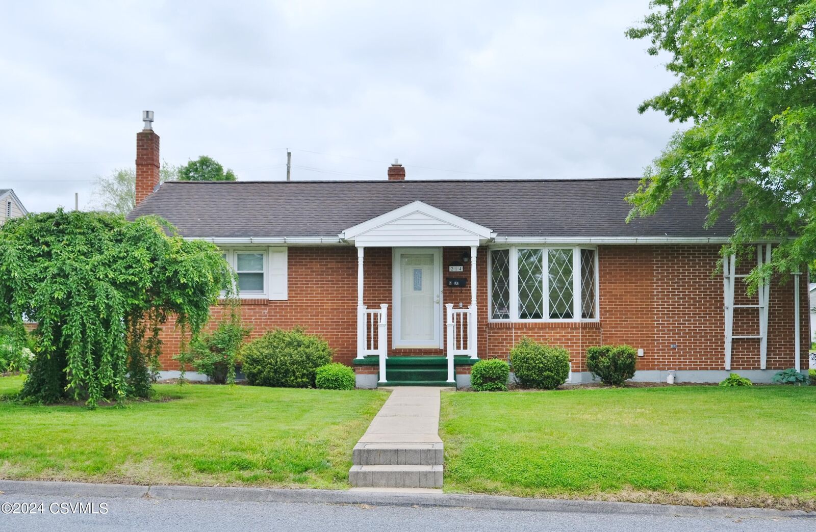 Property Photo: 214 E 9th Street PA 17777