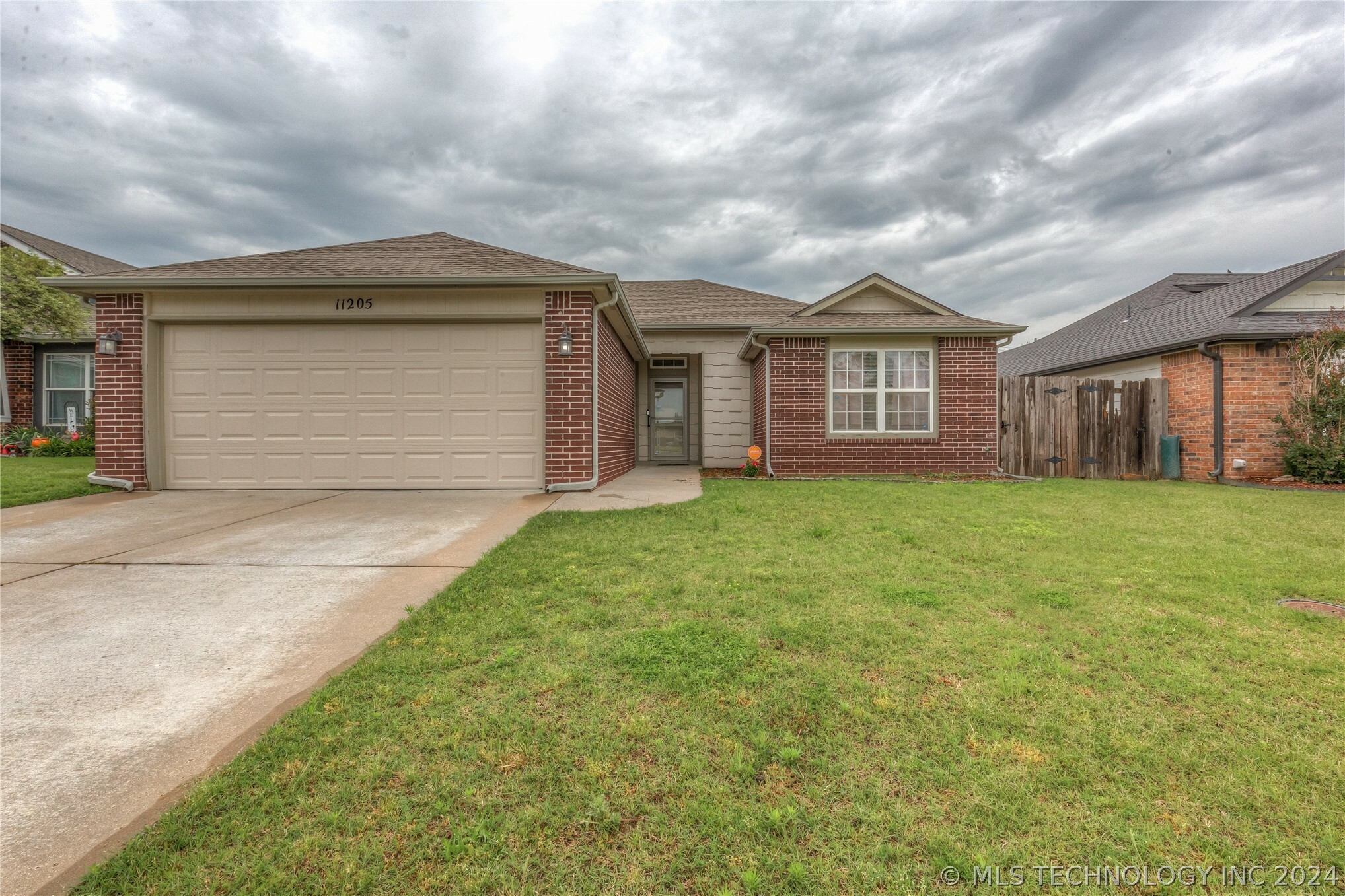 11205 N 144th East Avenue  Owasso OK 74055 photo