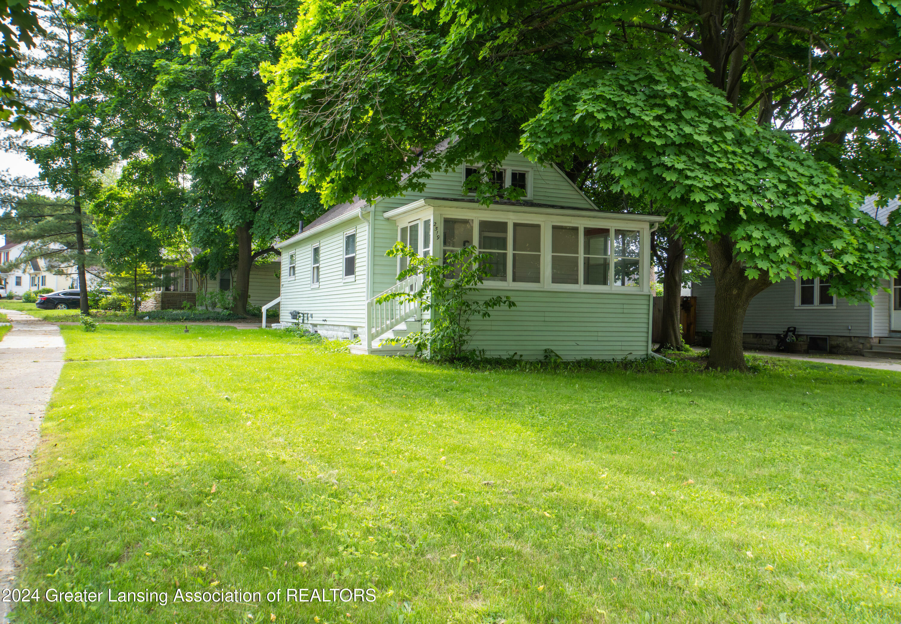 Property Photo:  2519 S Washington Avenue  MI 48910 