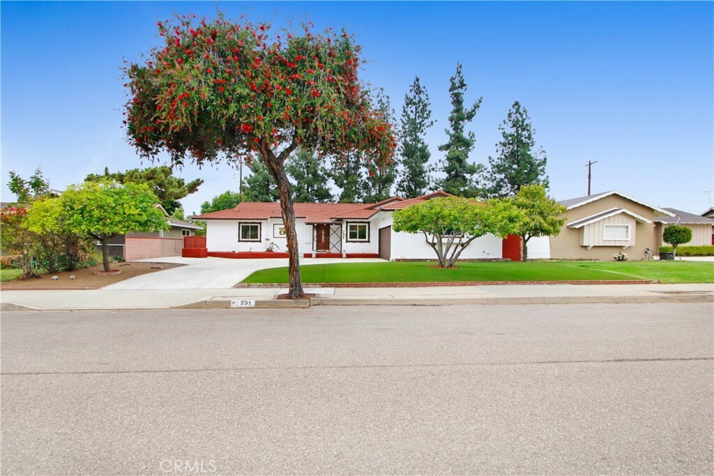 Property Photo:  231 N Darfield Avenue  CA 91724 