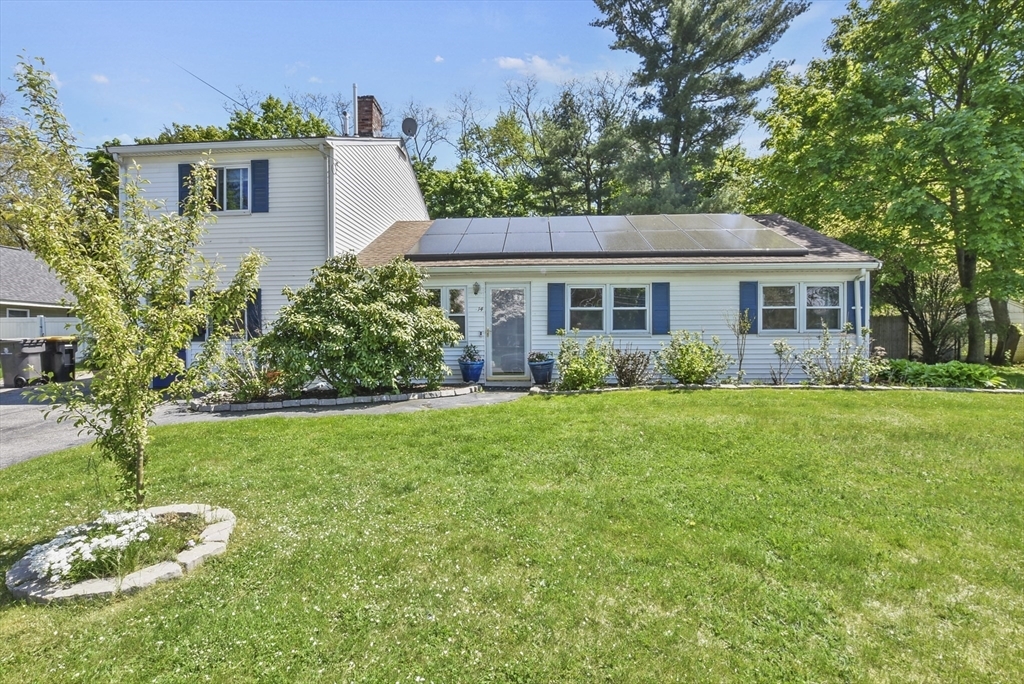 Property Photo:  14 Griffin Road  MA 01701 