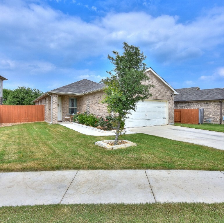 Property Photo:  116 Red Cedar Court  TX 78628 