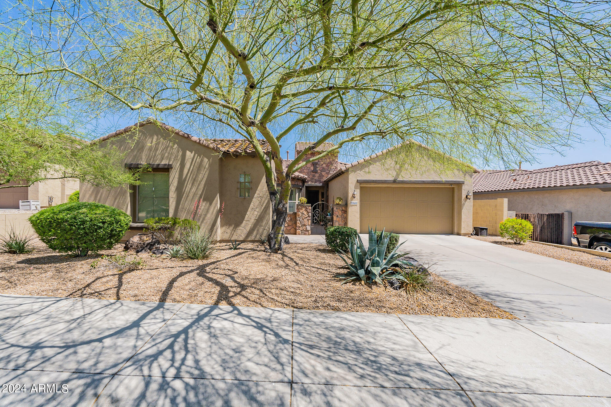 Property Photo:  27669 N Higuera Drive  AZ 85383 