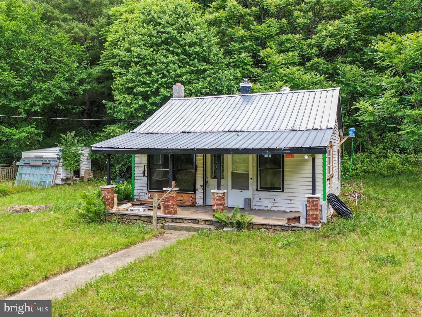 Property Photo:  2269 Pine Grove Road  VA 22851 