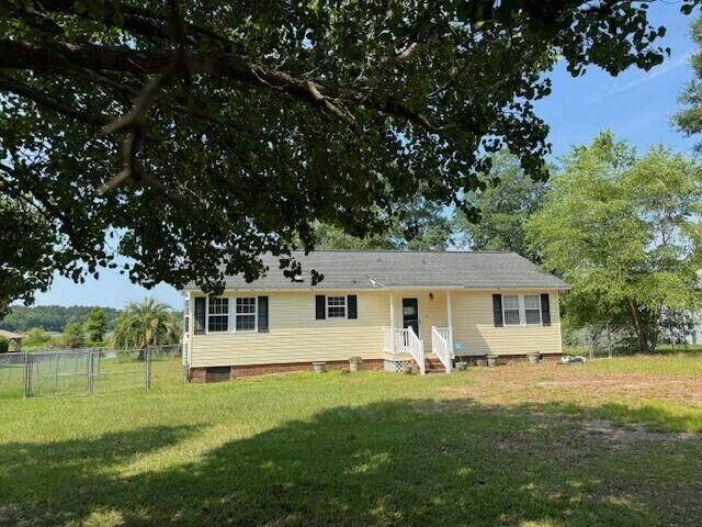 Property Photo: 1584 Cottage Drive SC 29148