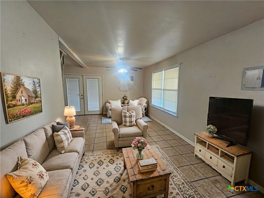 Property Photo: 2717 Ceralvo Street TX 78237