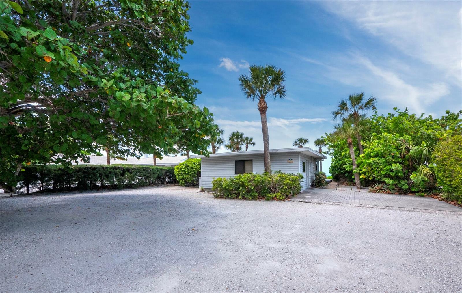 Property Photo:  3341 Gulf Of Mexico Drive  FL 34228 