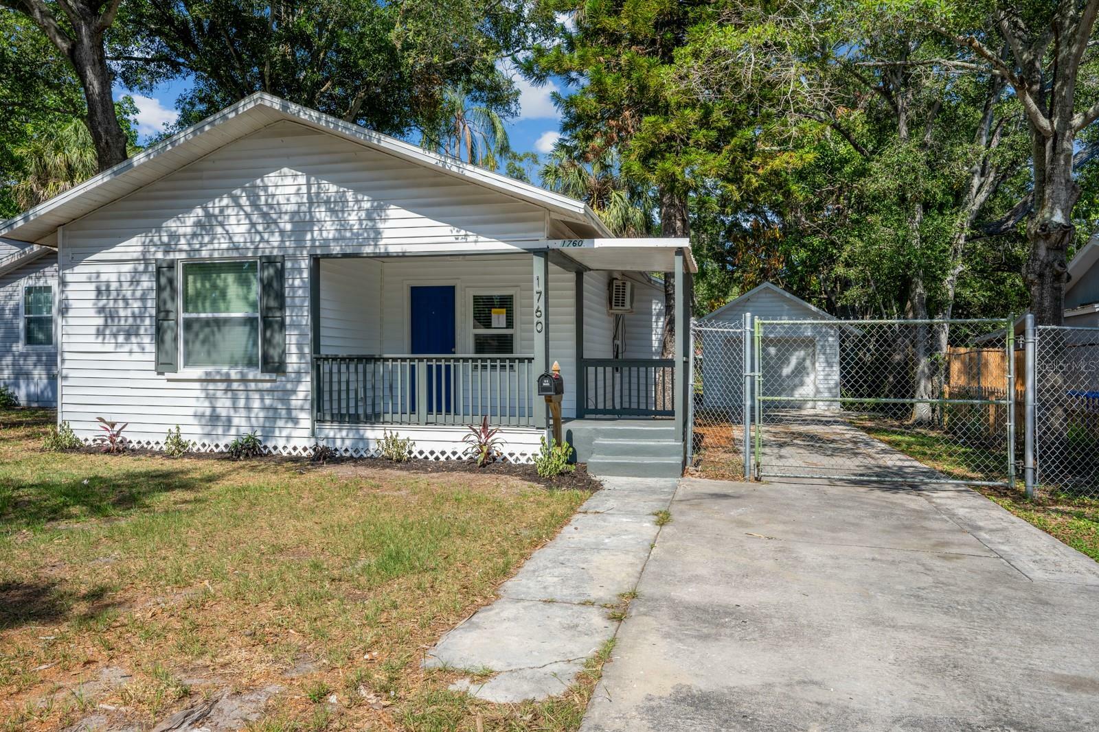 Property Photo:  1760 Newark Street S  FL 33711 