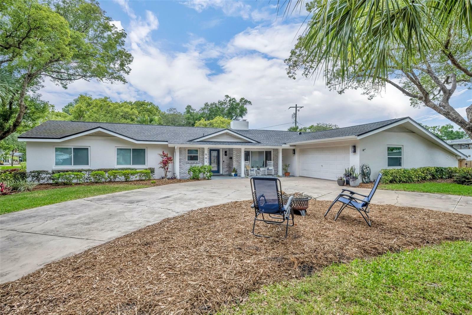 Property Photo: 661 Mojave Trail FL 32751