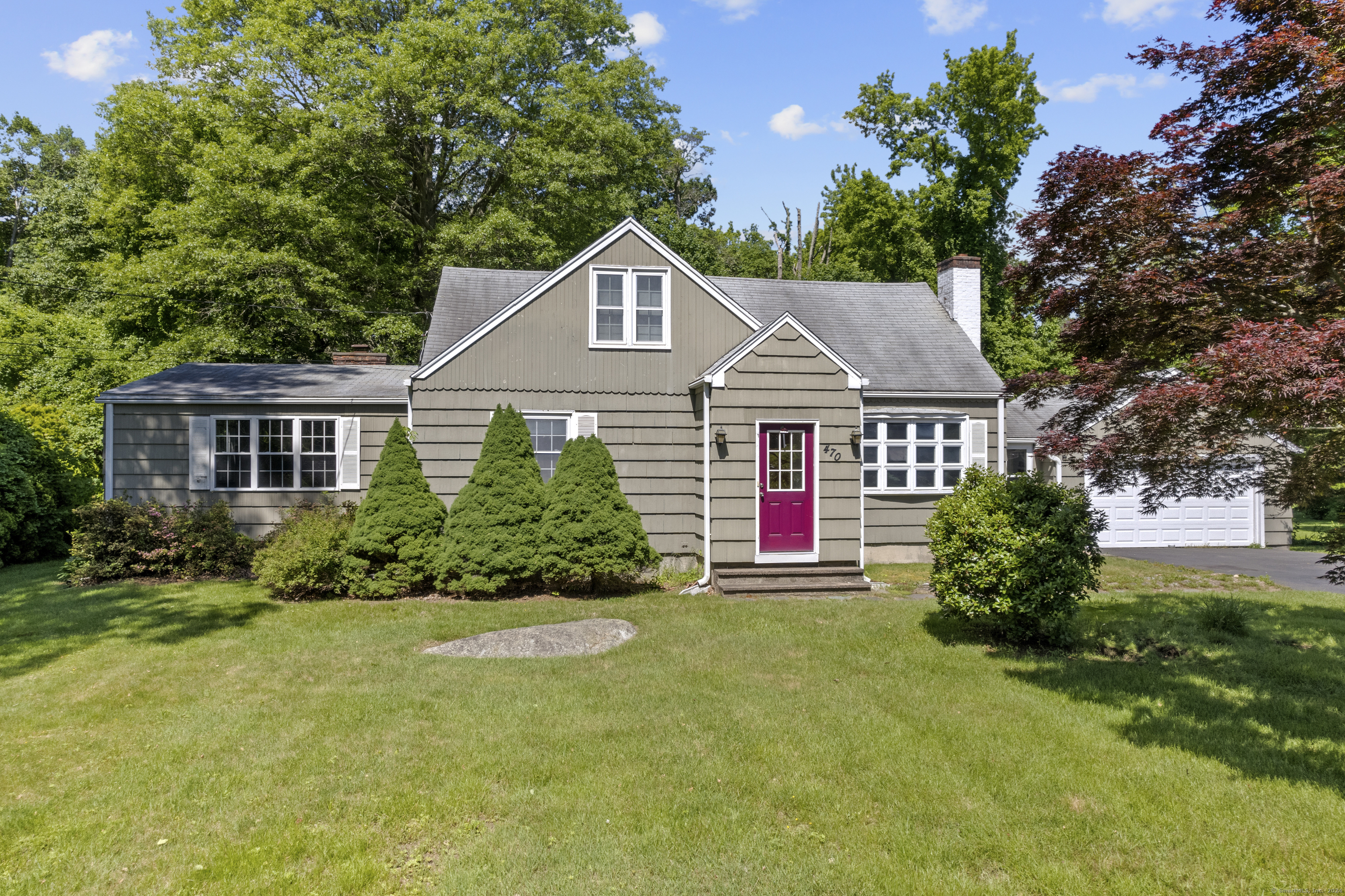 Property Photo:  470 Ridge Road  CT 06477 