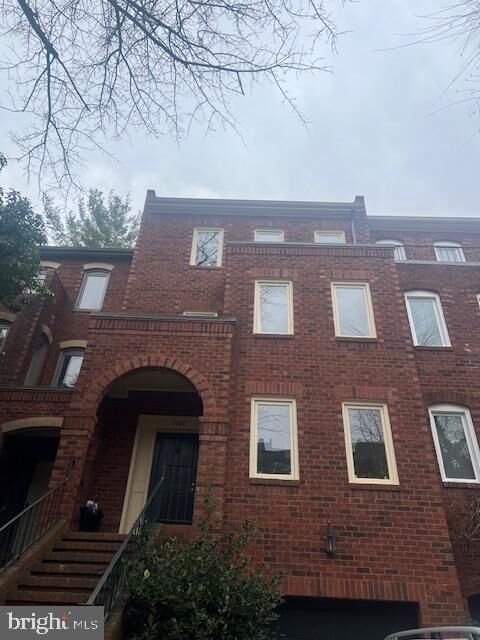 3926 Georgetown Court NW  Washington DC 20007 photo