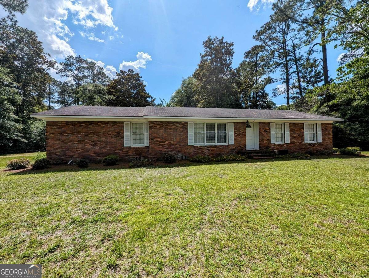 Property Photo:  786 South Elm Street  GA 31546 