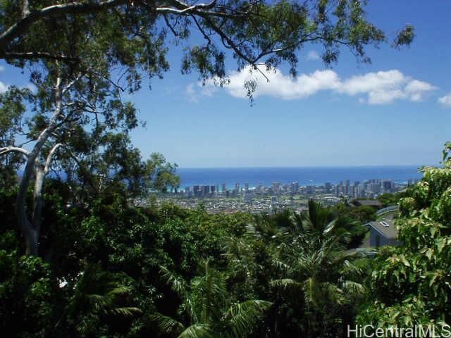 Property Photo: 5020 Maunalani Circle HI 96816