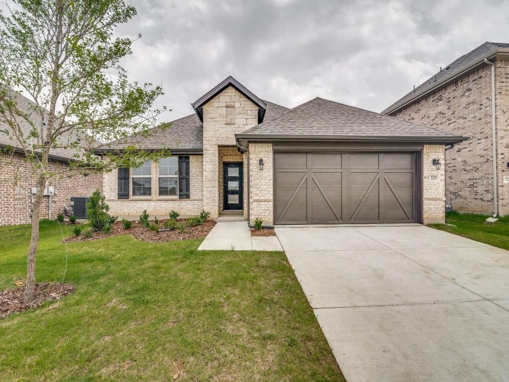 Property Photo:  529 Wickerdale Way  TX 75068 