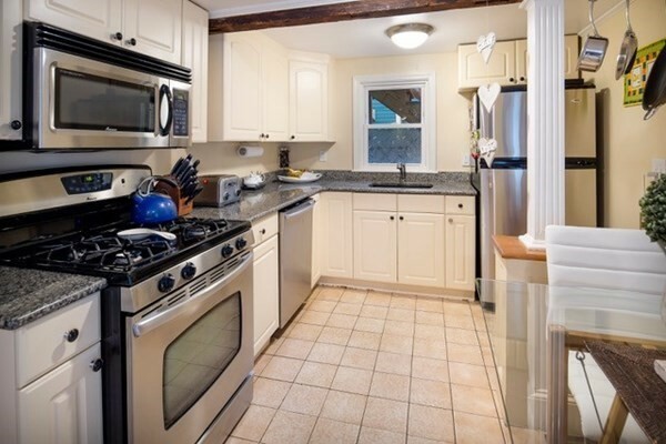 Property Photo:  63 Green St 1  MA 02129 