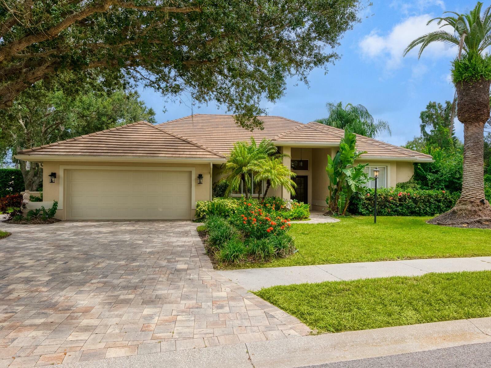 Property Photo: 420 Autumn Chase Drive FL 34292