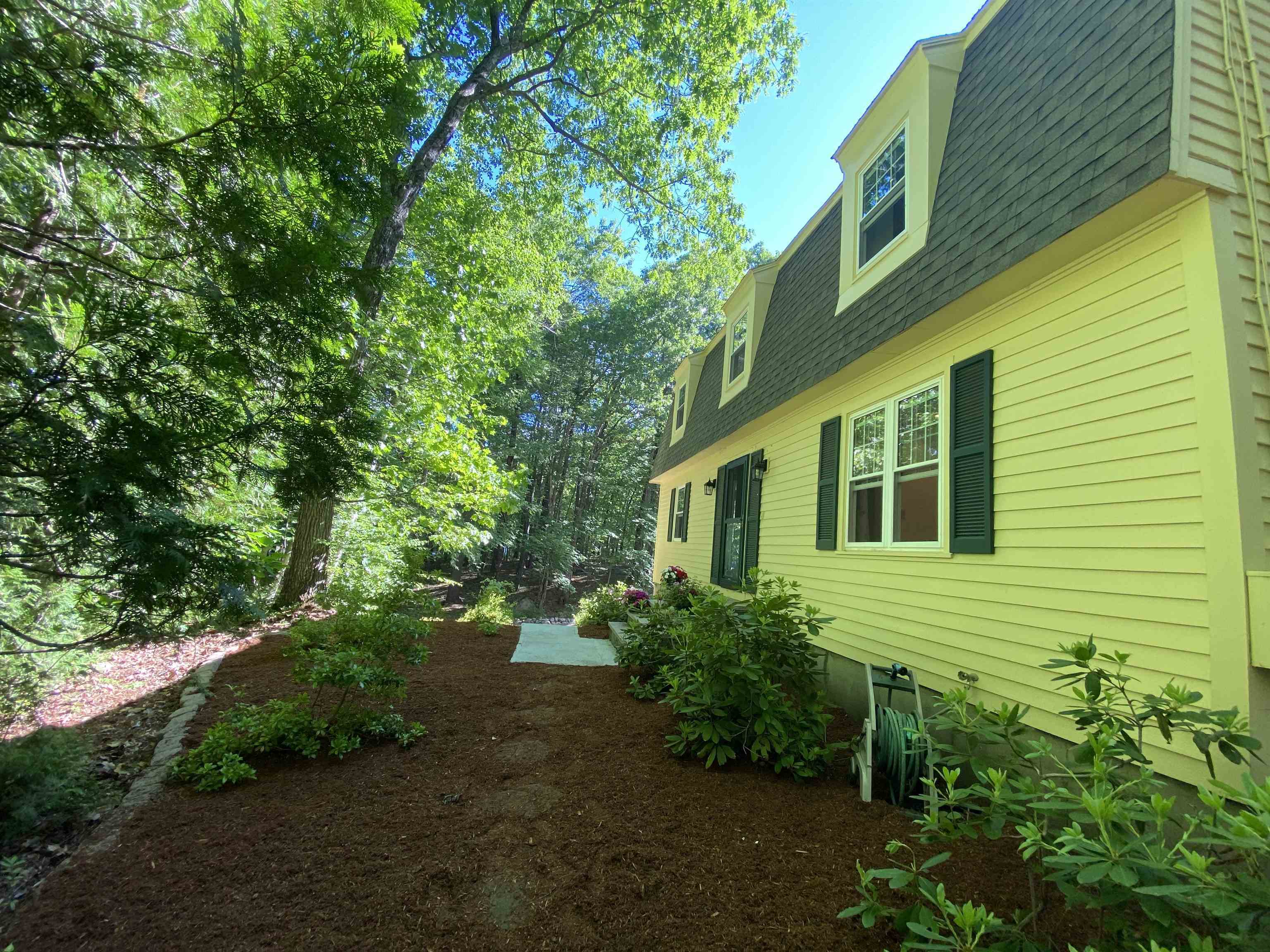 Property Photo:  67 Laurel Hill Road  NH 03049 