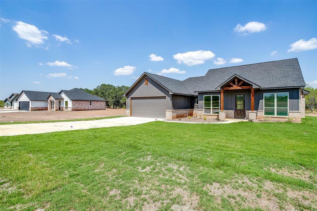 Property Photo:  212 Jimmy Lane  TX 76066 