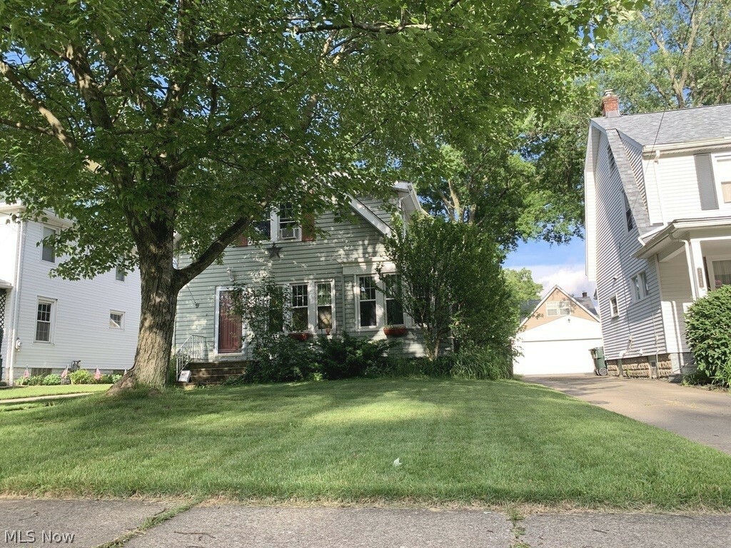 Property Photo:  1733 10th Street  OH 44221 