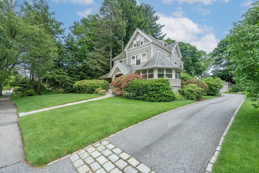 Property Photo: 136 Hunnewell Ave MA 02458