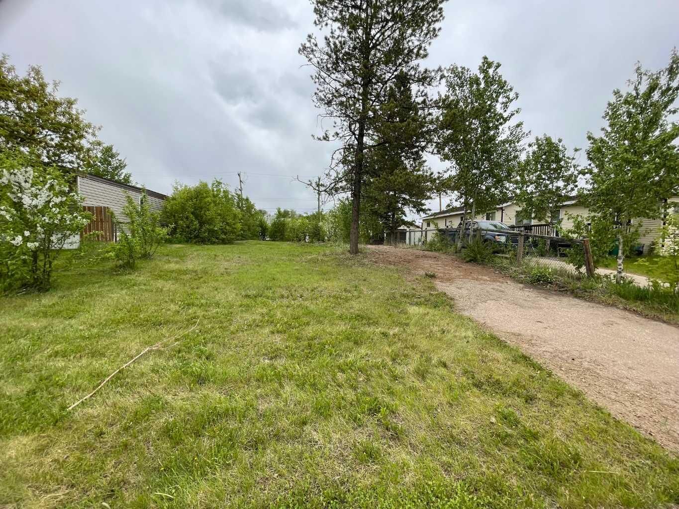 Property Photo: 10210 105 Street AB T0H 1Z0