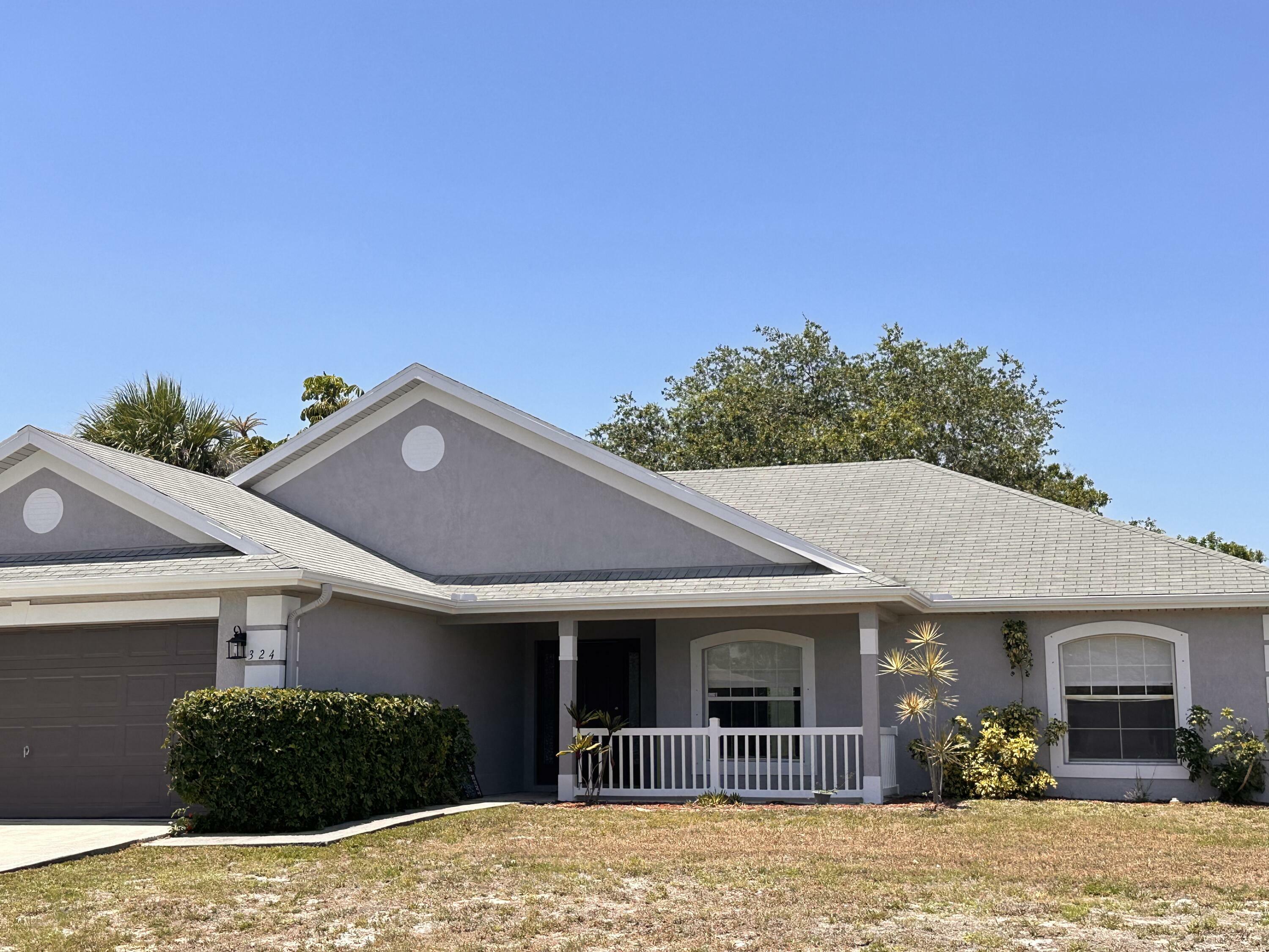 Property Photo:  324 Seaside Terrace  FL 32958 