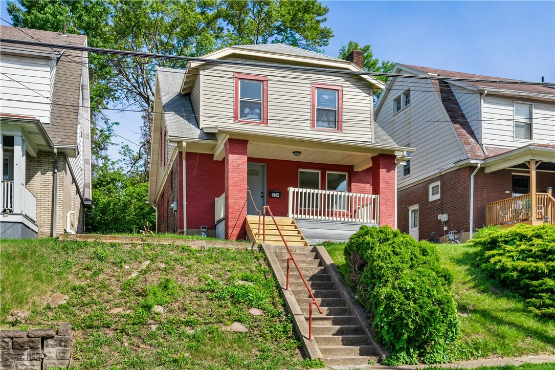 Property Photo:  204 Shiloh Ave  PA 15202 