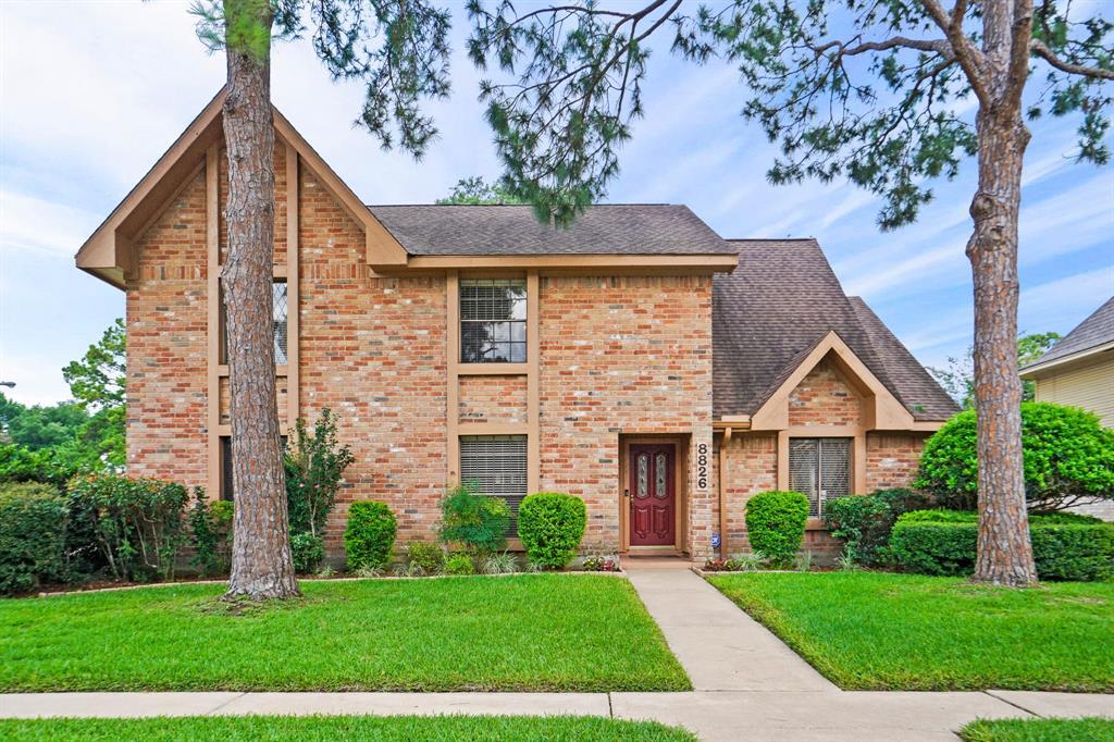 Property Photo: 8826 Hydethorpe Drive TX 77083