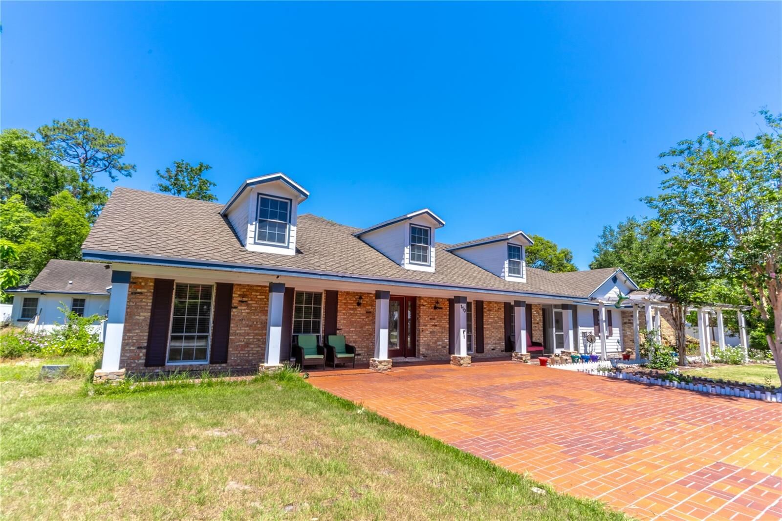 Property Photo: 110 Palm Springs Drive FL 32750