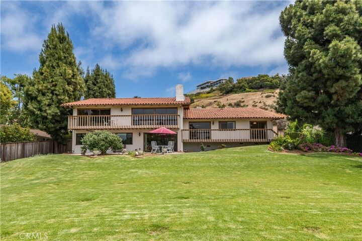 Property Photo: 2836 Victoria Place CA 90274