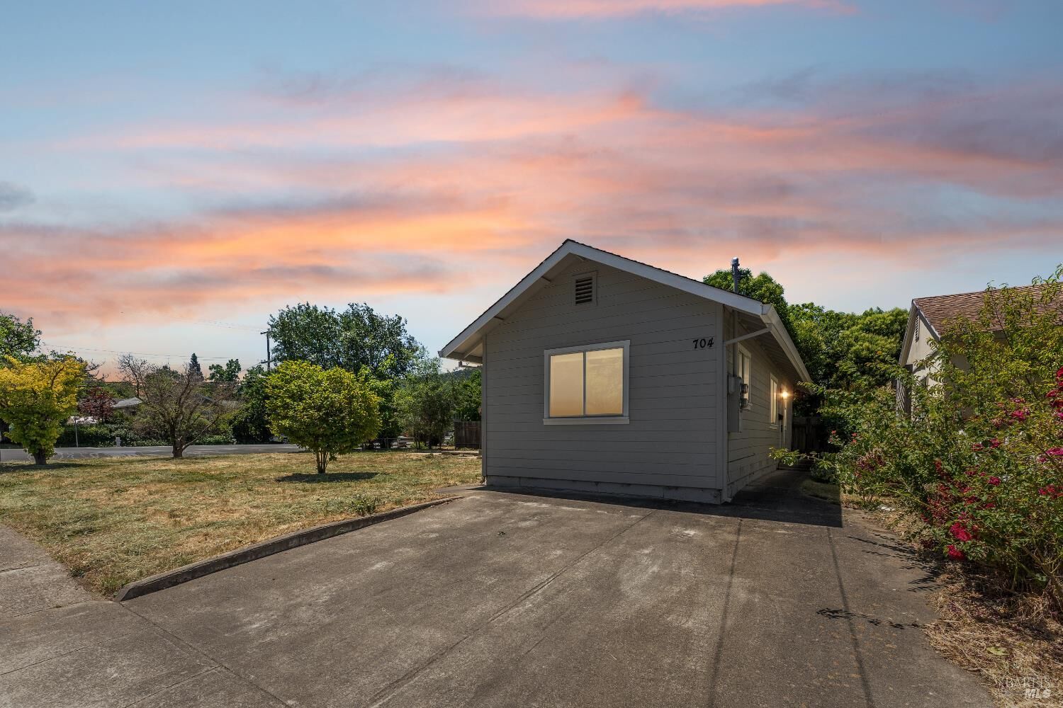 Property Photo: 402 Grove Avenue CA 95482