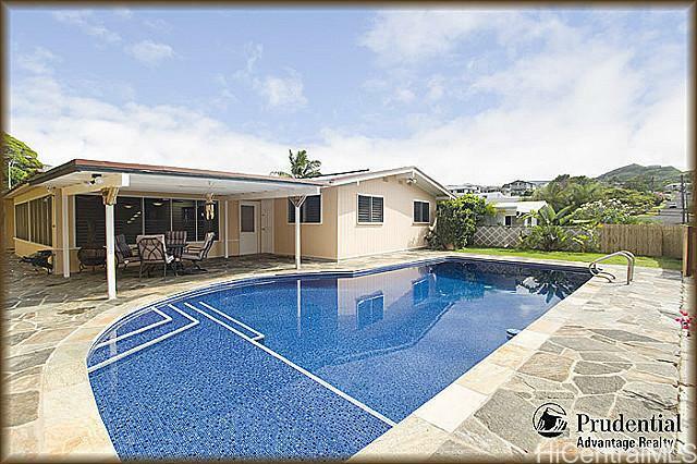 1043 Apokula Street  Kailua HI 96734 photo