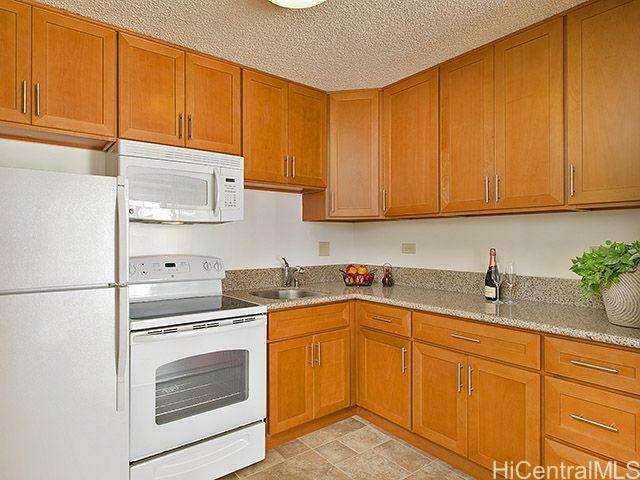 Property Photo:  2754 Kuilei Street 1401  HI 96826 