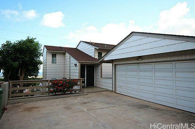 Property Photo:  