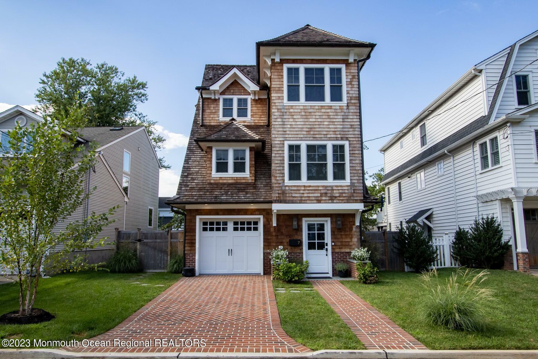 Property Photo:  7 Maplewood Avenue  NJ 07760 