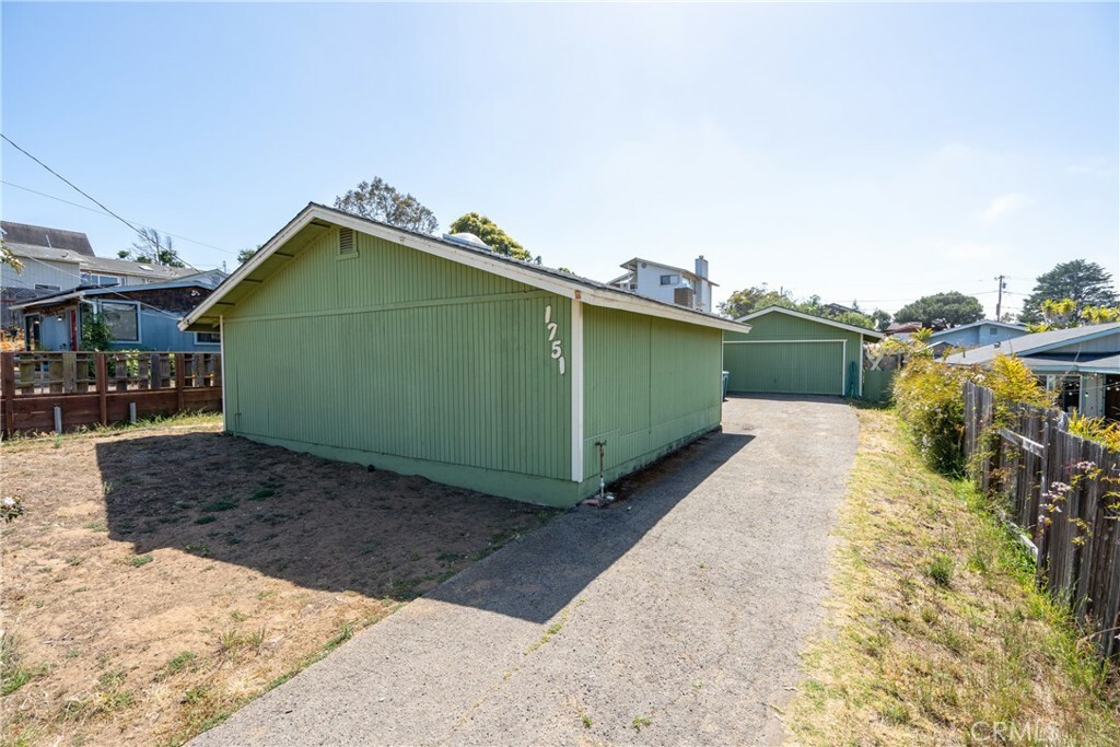 Property Photo:  1751 11th Street  CA 93402 