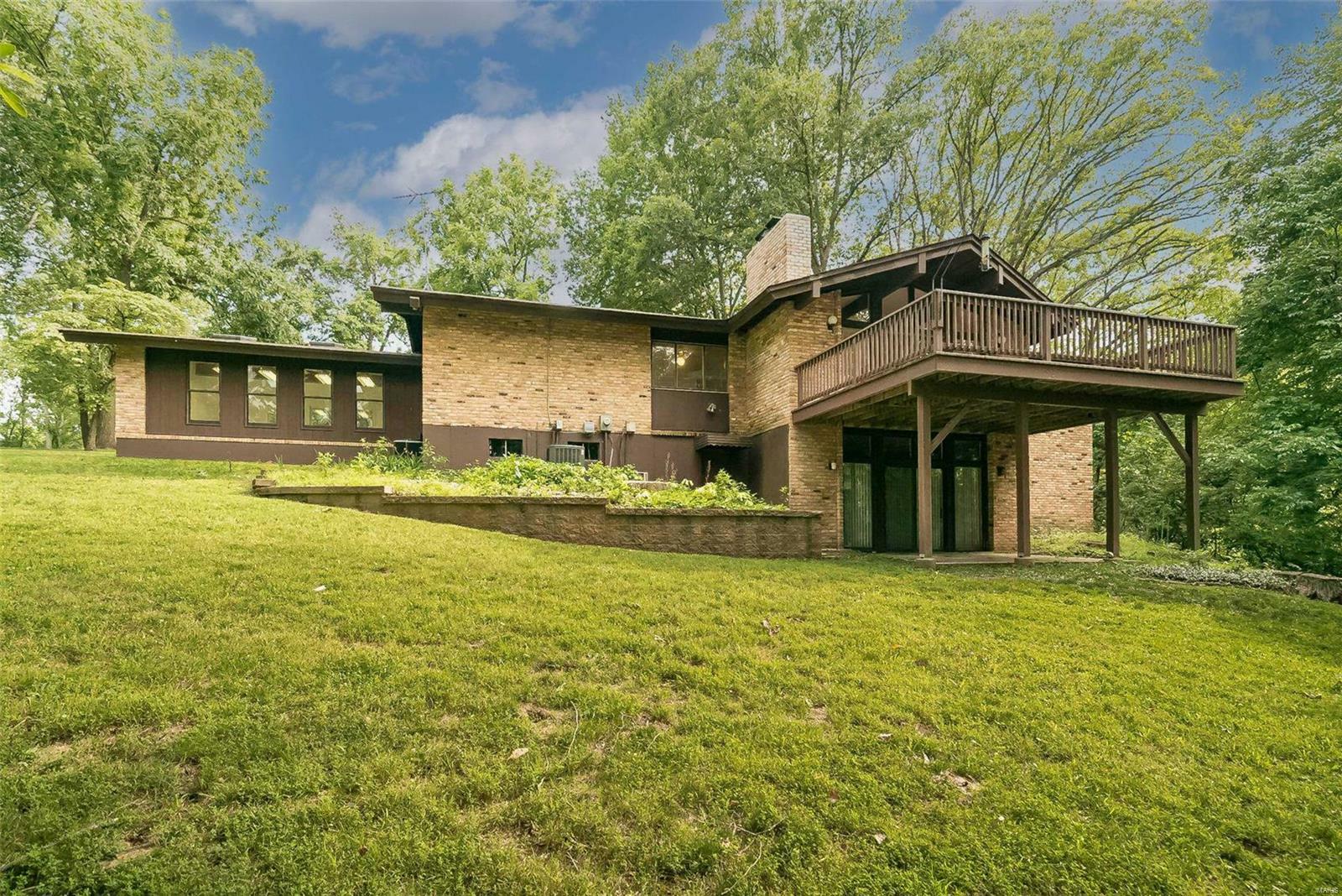 Property Photo:  138 Greentrails Drive S  MO 63017 