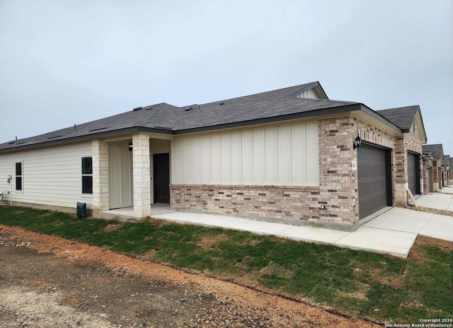 Property Photo:  5419 Devils Gate 1  TX 78109 