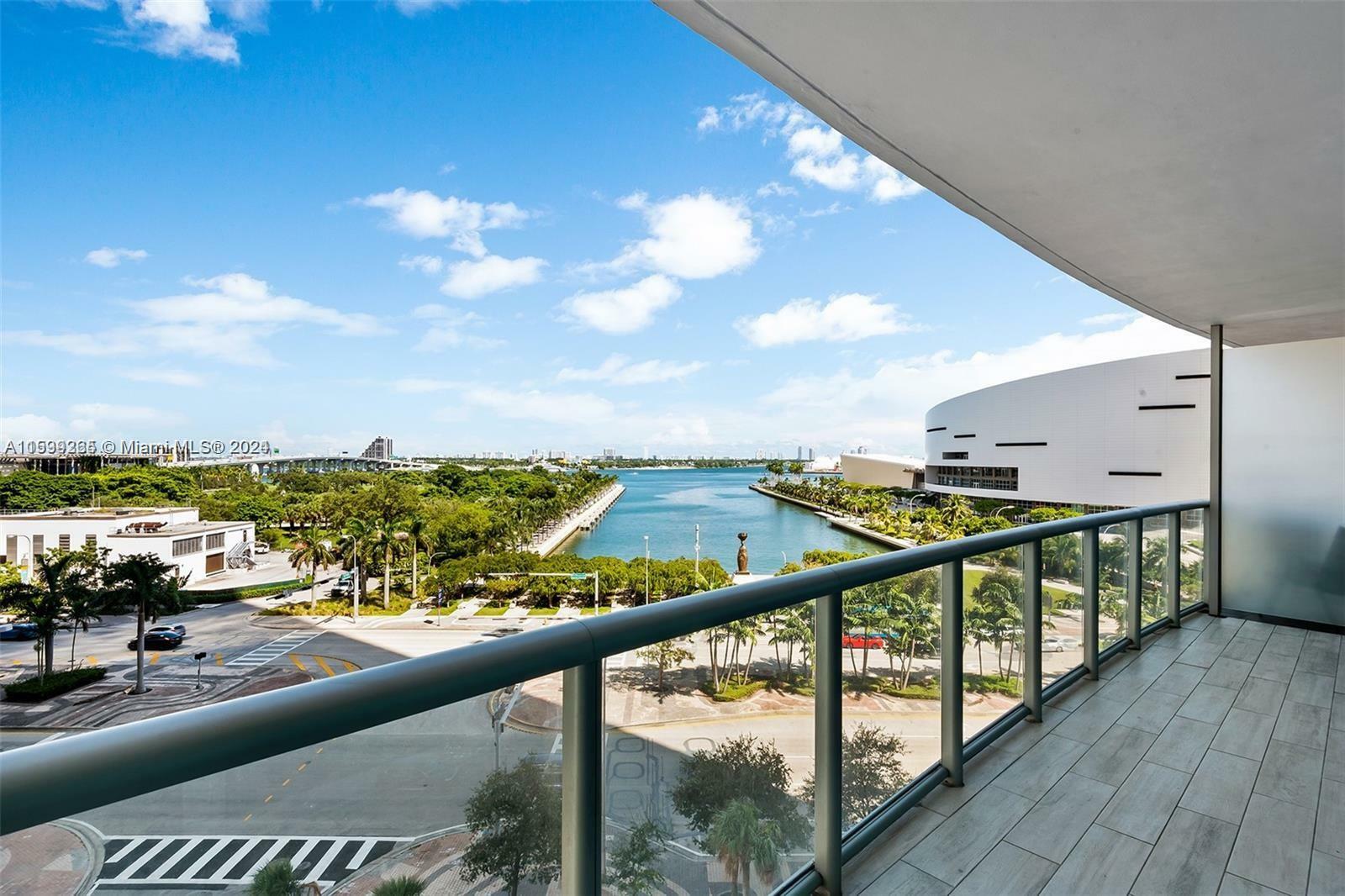 Property Photo:  888 Biscayne Blvd 611  FL 33132 