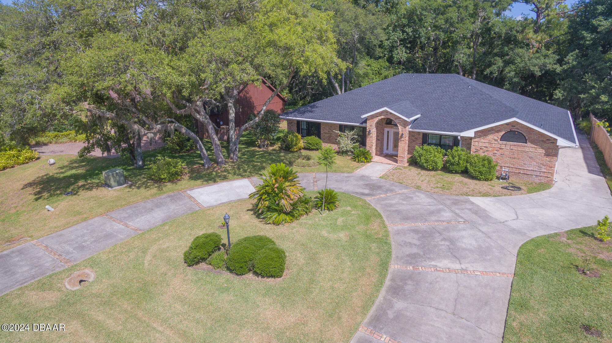 Property Photo:  1839 Spruce Creek Boulevard  FL 32128 