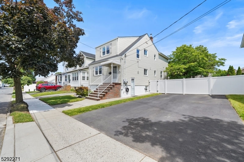 Property Photo:  44 York Rd  NJ 07031 