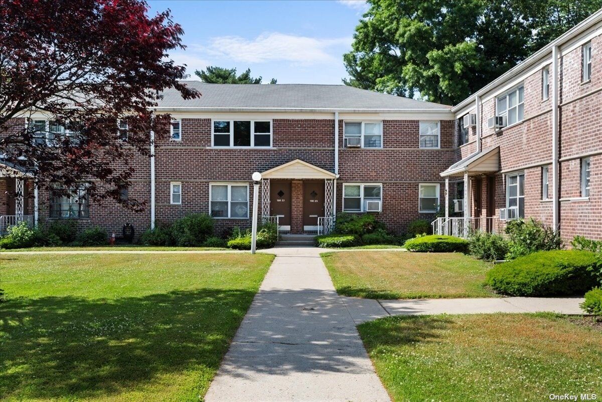 Property Photo:  198-23 Dunton Avenue B  NY 11423 