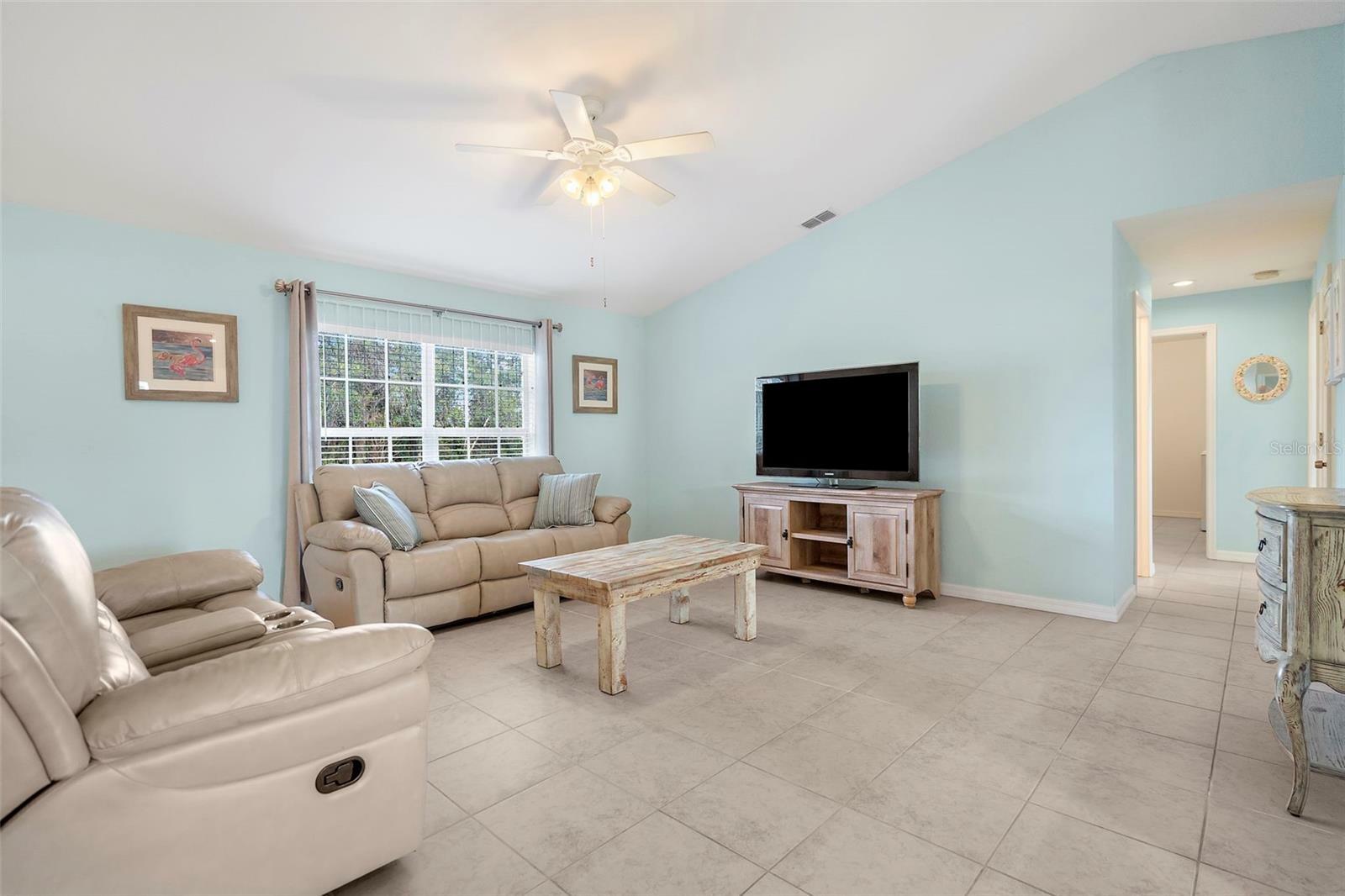 Property Photo:  7106 Parnell Terrace  FL 34224 