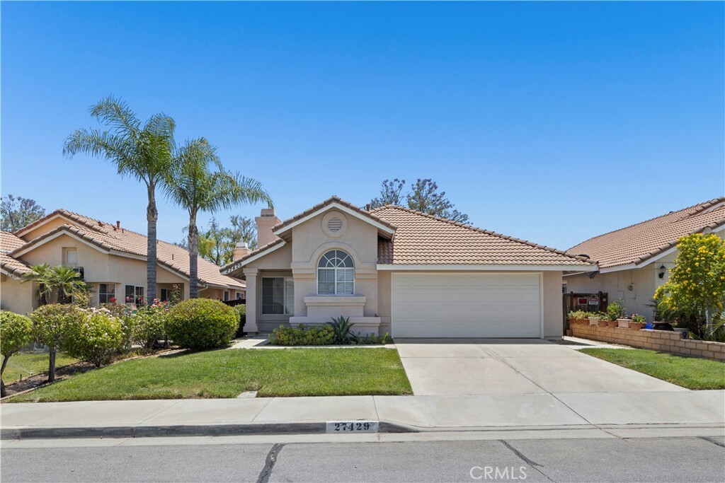 Property Photo: 27429 Prominence Road CA 92586