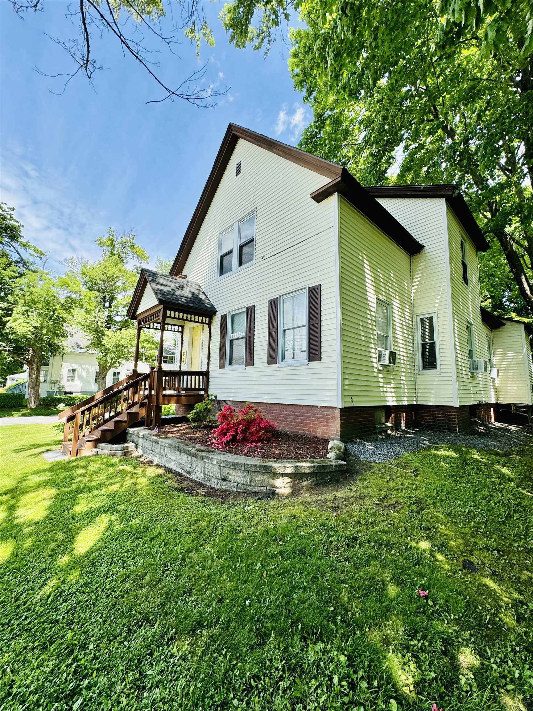 Property Photo:  84 Carpenter Street  NH 03431 