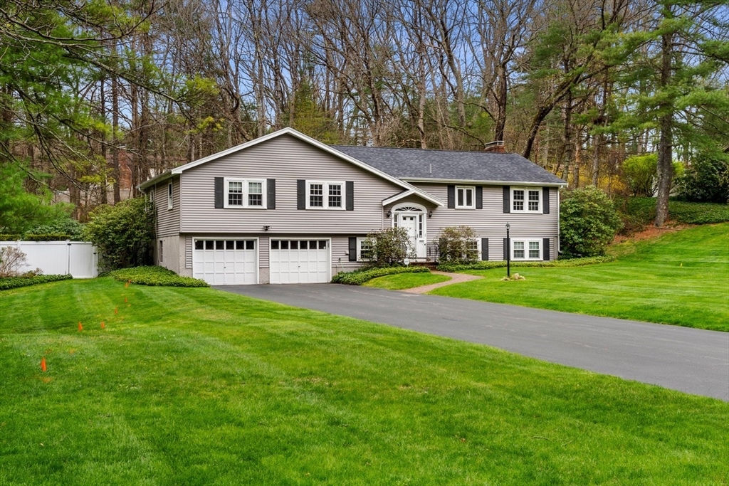 Property Photo:  25 Farrwood Dr  MA 01810 