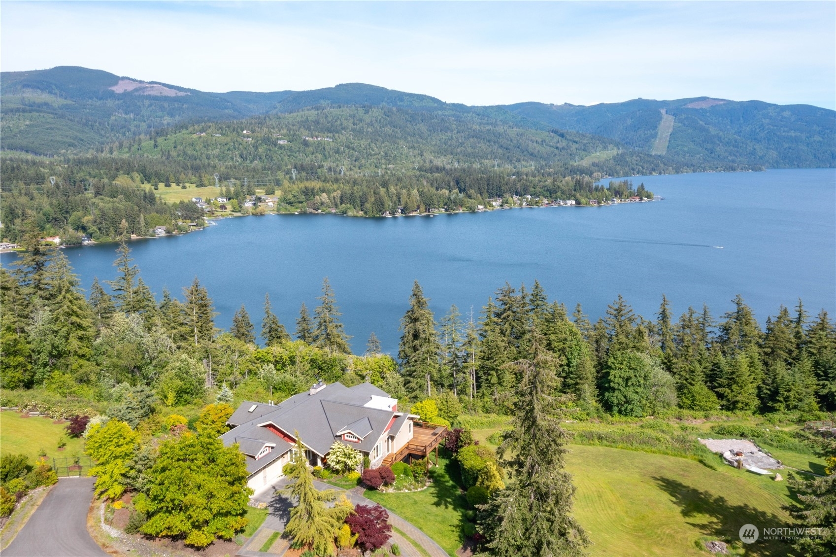 Property Photo:  3178 Edgewood Lane  WA 98226 