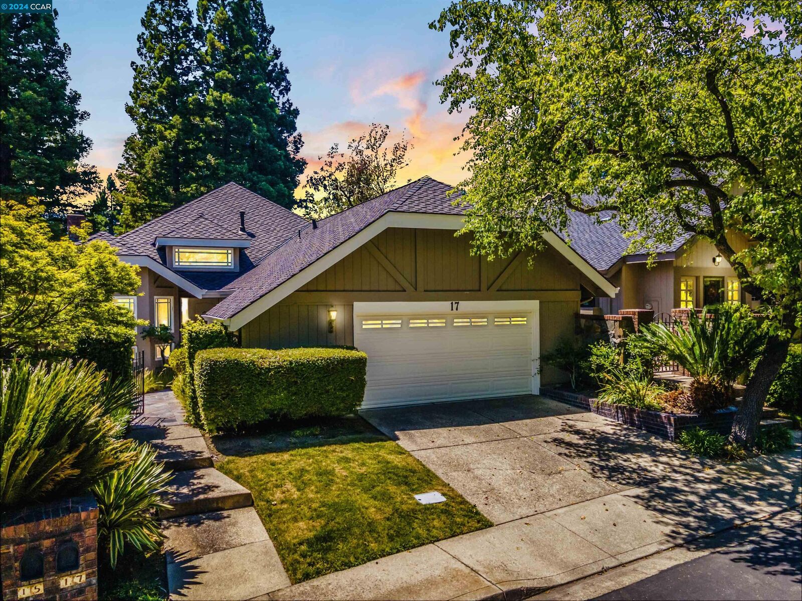 Property Photo: 17 Tennis Club Dr CA 94506