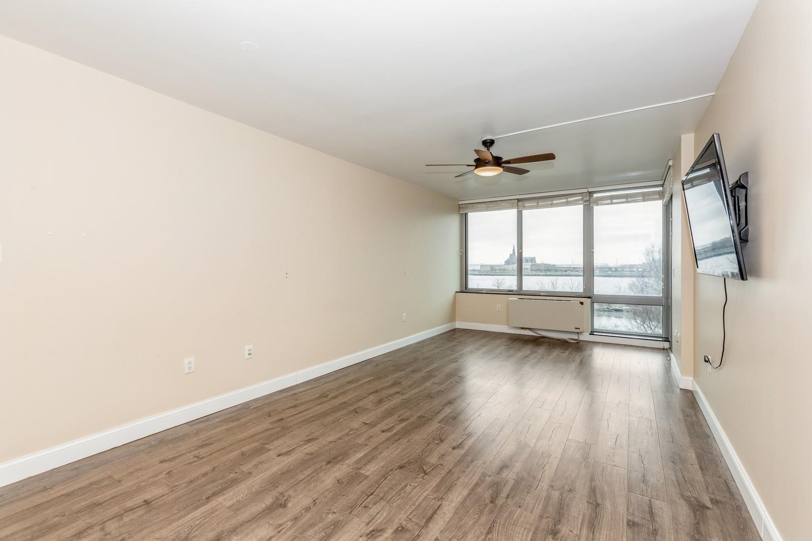 Property Photo:  25 Hudson St 308  NJ 07302 